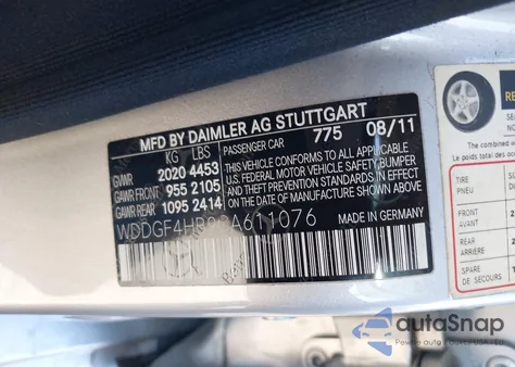 2012 Mercedes-Benz C 250 Luxury/Sport z USA, uszkodzony, nr VIN WDDGF4HB9CA611076